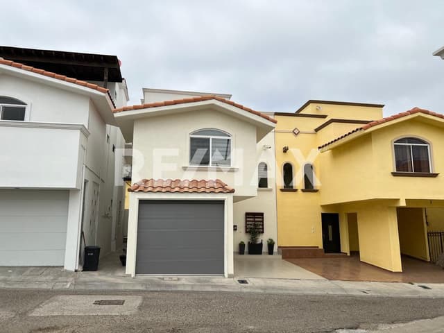 Casa en Venta La Isla Creta Playas deTijuana