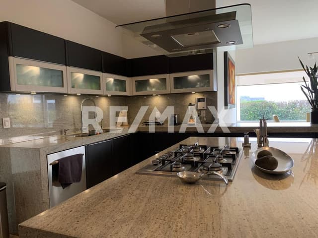 CASA EN VENTA HACIENDA EL CAMPANARIO QUERETARO RV230920-AE