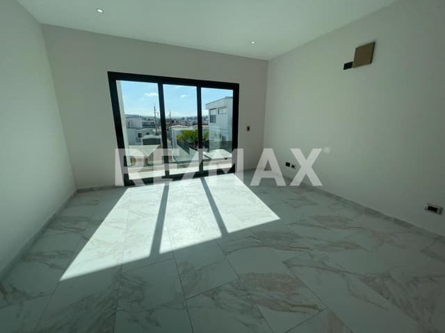 CASA EN VENTA EN RESIDENCIAL AUREO, TIJUANA B.C.