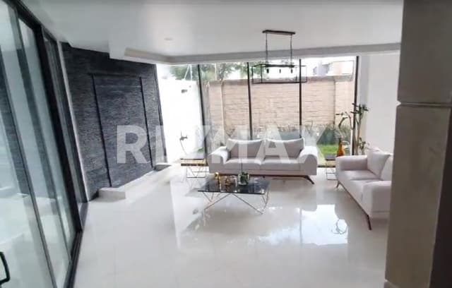 VENTA DE CASA EN CLUSTER COAHUILA, LOMAS DE ANGELOPOLIS