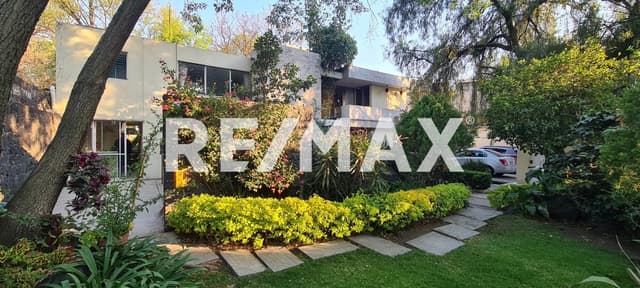 Casa en Venta para Desarrollo Horizontal en Col. De los Reyes, Cruz Verde, Coyoacan   