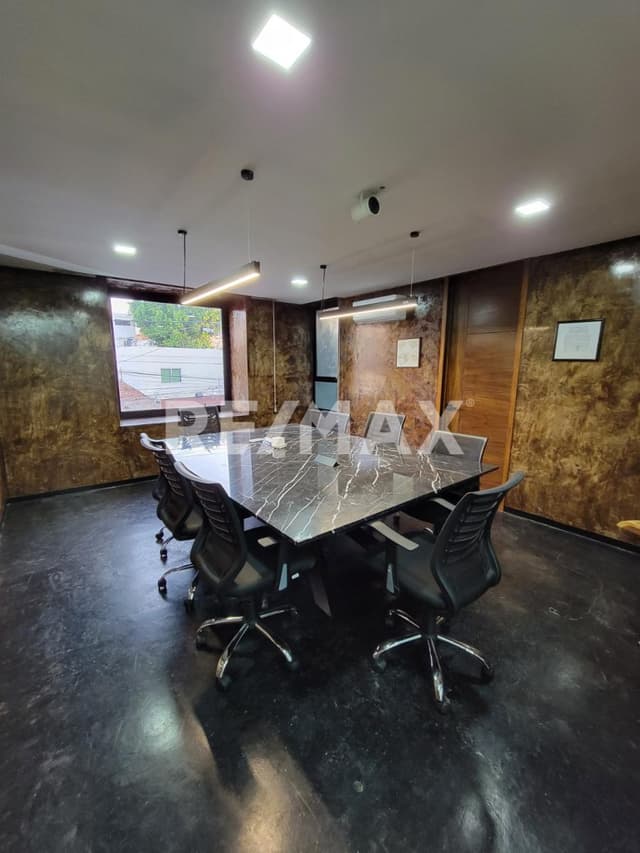 RENTA OFICINA EN PROVIDENCIA 