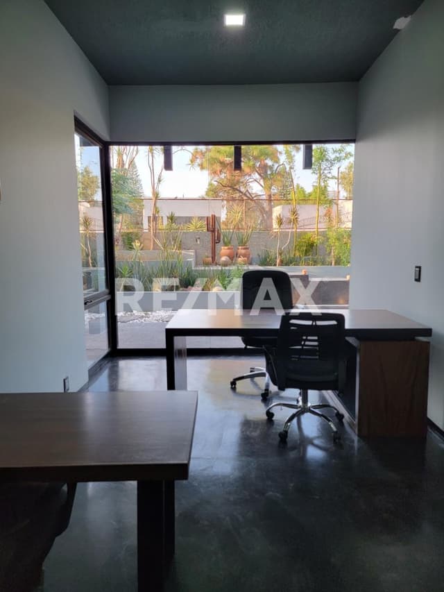 RENTA OFICINA EN PROVIDENCIA 