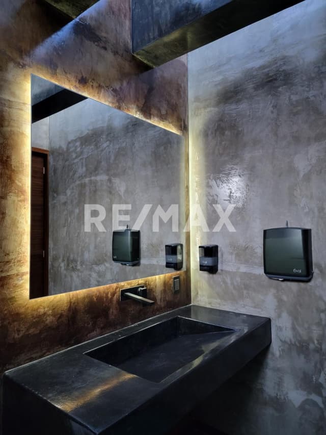 RENTA OFICINA EN PROVIDENCIA 