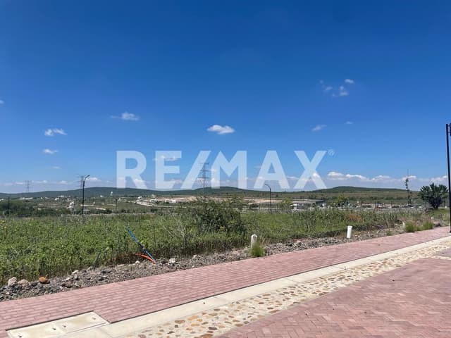 VENTA TERRENO CIUDAD MADERAS CORREGIDORA QUERETARO