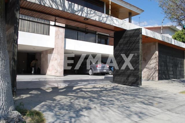 CASA VENTA NOVELISTAS, SATÉLITE