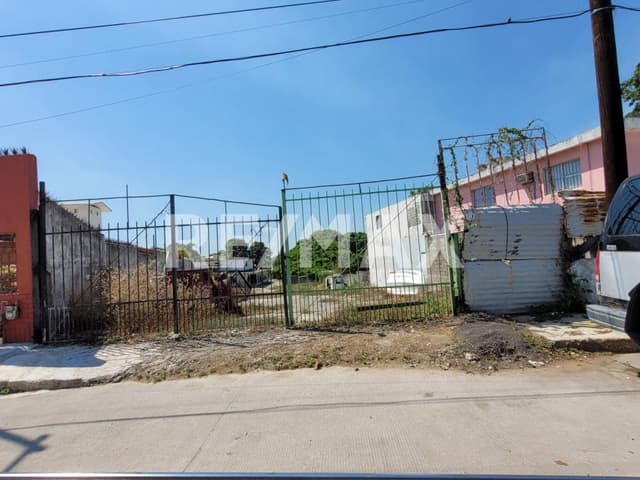 TERRENO EN VENTA