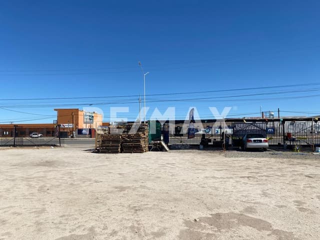 Terreno Comercial en Venta en Blvd. Lazaro Cárdenas