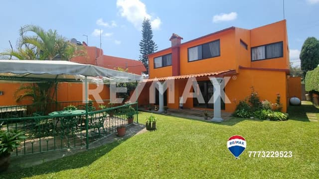 Venta de casa sola, Fracc. Loma Sol, Cuernavaca, Morelos...Clave 4481