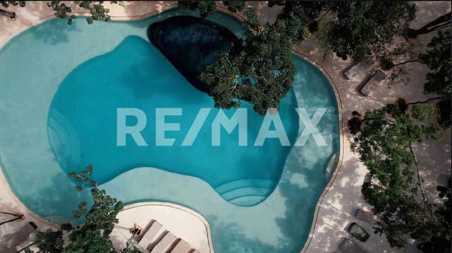 EN VENTA AMPLIO PH DENTRO DE UN CONDIMINIO DE LUJO EN TULUM