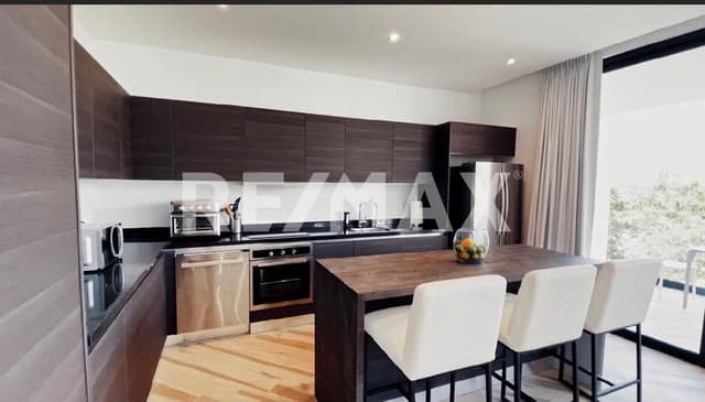 EN VENTA AMPLIO PH DENTRO DE UN CONDIMINIO DE LUJO EN TULUM