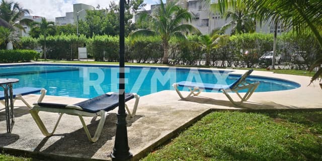 EN RENTA HERMOSO DEPARTAMENTO PARA LARGO PLAZO EN FRACCIONAMIENTO VILLA MAYA.