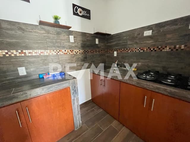 Casa Roger 3 rec 4 baños pool 4 parking bardeada