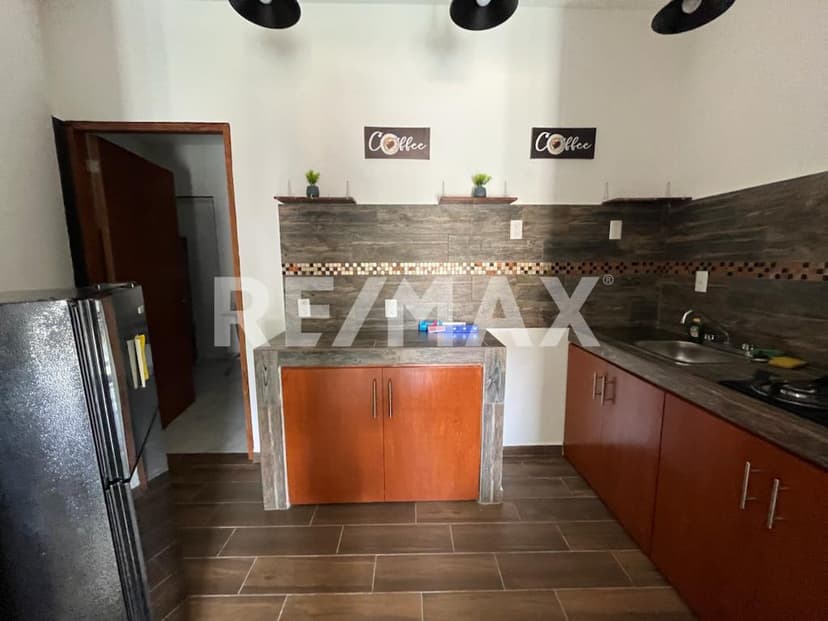 Casa Roger 3 rec 4 baños pool 4 parking bardeada