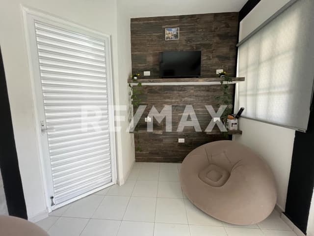 Casa Roger 3 rec 4 baños pool 4 parking bardeada