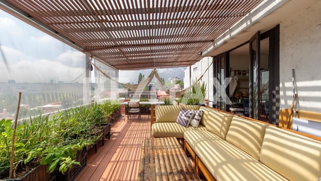 Casa en venta en Lomas Hipódromo
