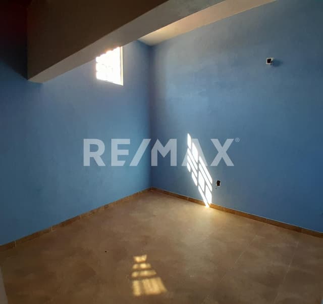 CASA EN VENTA EN SANTA ROSA JAUREGUI 