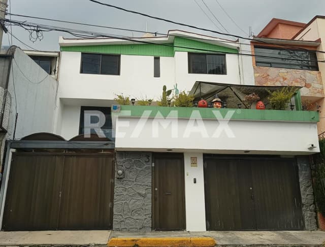 YLF Casa en Venta en Ciudad Brisa, Naucalpan de Juárez.