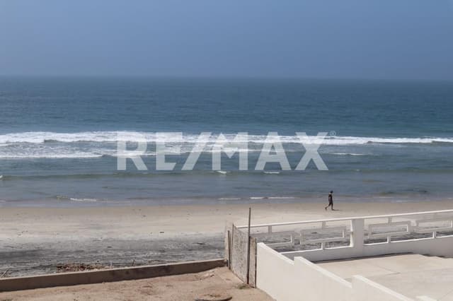 Casa Frente al Mar