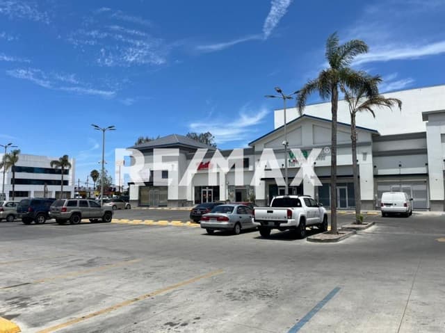 LOCAL COMERCIAL EN RENTA DE 92.56 M2, EN PLAZA AEROPUERTO, TIJUANA B.C..