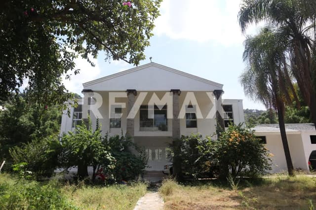 CASA EN VENTA EN FRACCIONAMIENTO LAS CAÑADAS