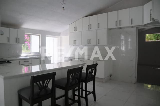 CASA EN VENTA EN FRACCIONAMIENTO LAS CAÑADAS