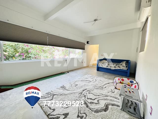 Venta de casa con control de acceso, Lomas de Jiutepec...Clave 4532 