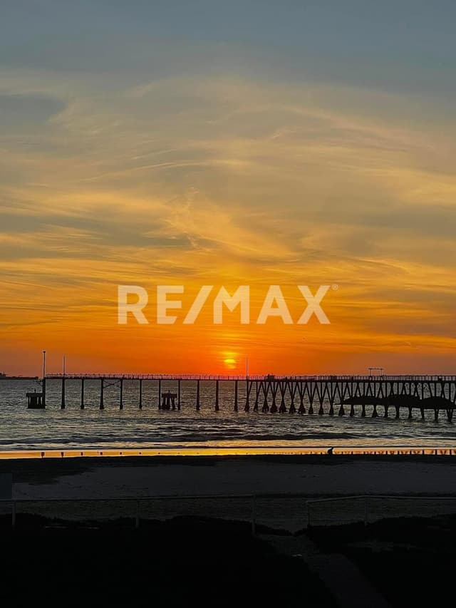 Atenciòn Inversionistas.- Venta de 2 Condominio frente al mar, tipo Habitacional o en regimen de Condo Hotel en Rosarito, B.C