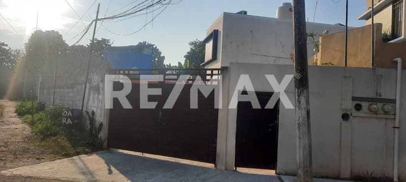 CASA EN VENTA PRIVADA EL CEDRO