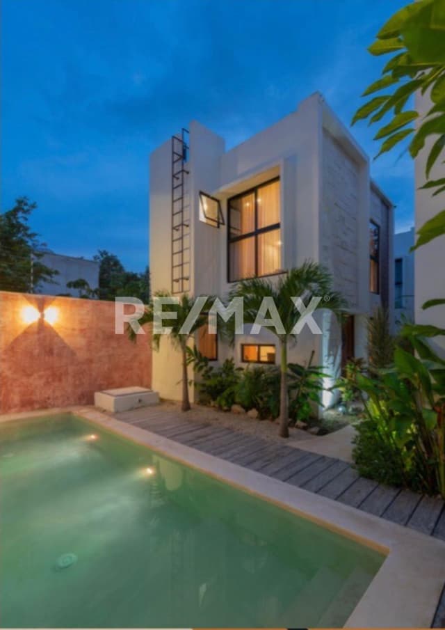 EN VENTA HERMOSA CASA AYANA EN TULUM.