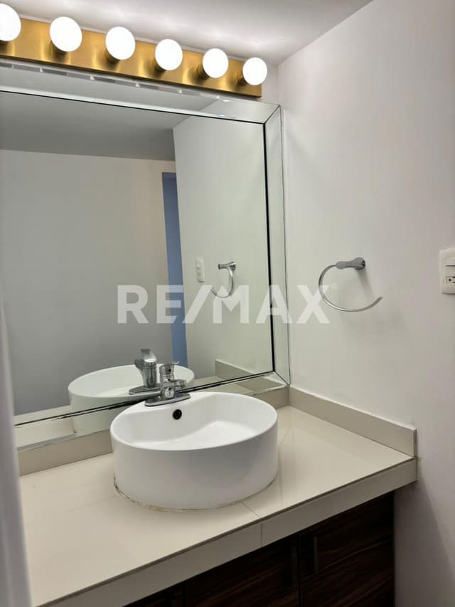 SUITES EJECUTIVAS BUSTAMANTE COMPLETAMENTE AMUEBLADAS Y EQUIPADAS MUY CERCA DEL HGZ IMSS 6