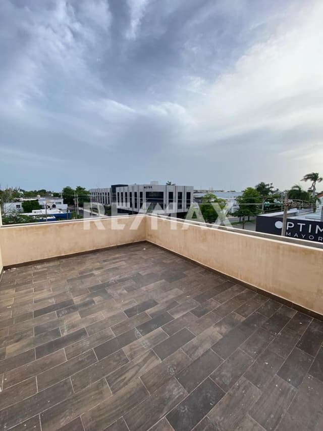 Ultimas oficinas en preventa en torre comercial y departamental -TORRE MIRA-