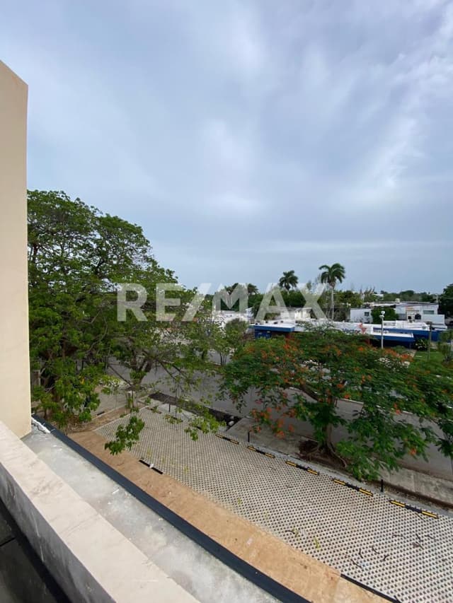 Ultimas oficinas en preventa en torre comercial y departamental -TORRE MIRA-