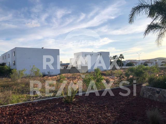 VENTA TERRENO FRACCIONAMIENTO EL MANANTIAL