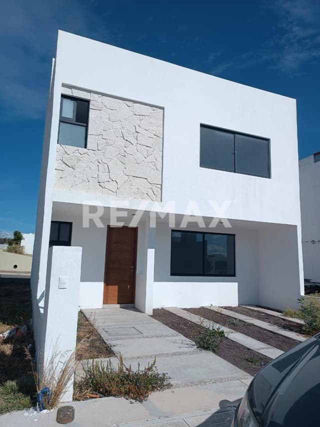 CASA NUEVA EN VENTA CIUDAD MADERAS EL MARQUES QUERETATO RCV231215B-IR