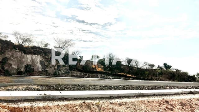 TERRENO EN VENTA EN JURIQUILLA 