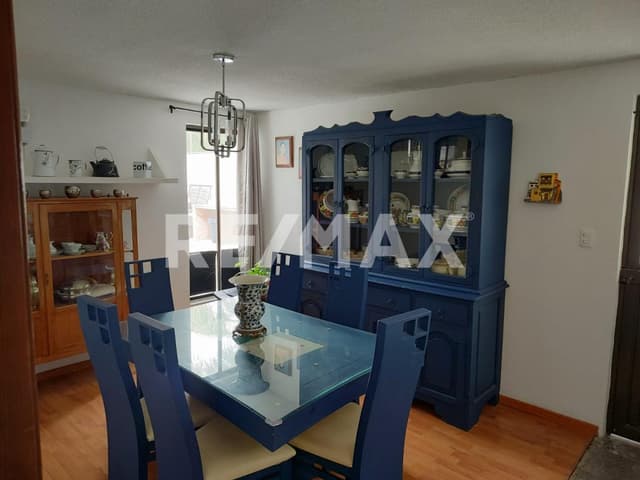CASA EN VENTA EN LOMAS 4ta. SECCION