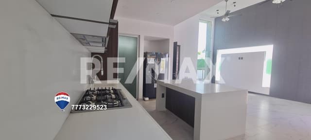 Venta de Casa de un nivel, Fracc. Lomas de Cocoyoc… Clave 4631