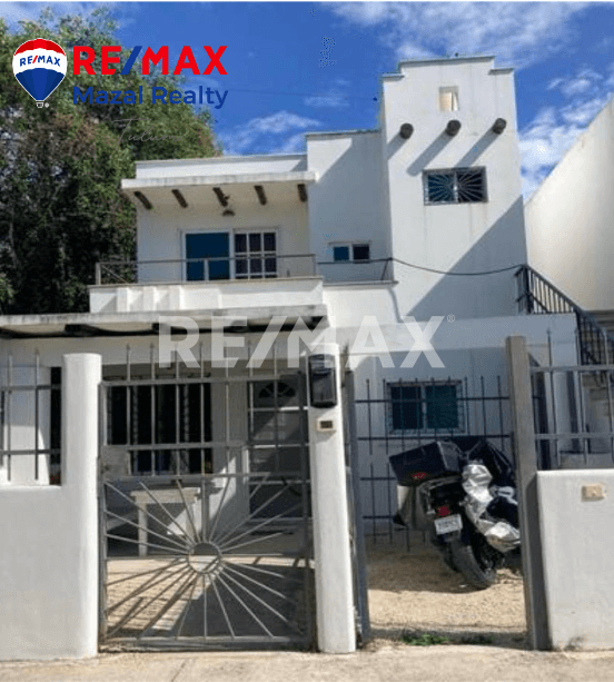 CASA EN VENTA EN GUERRA DE CASTAS CON ALBERCA 