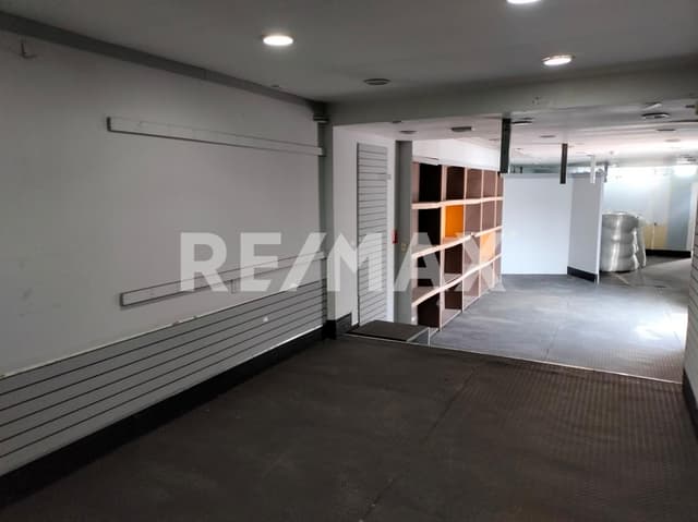 LOCAL COMERCIAL EN RENTA 