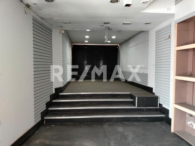 LOCAL COMERCIAL EN RENTA 