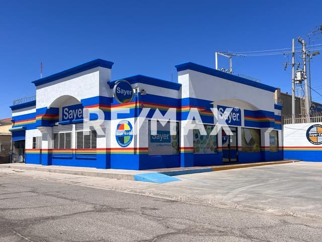 Local Comercial en Renta en punto estratetegico en Col. Santa Barbara