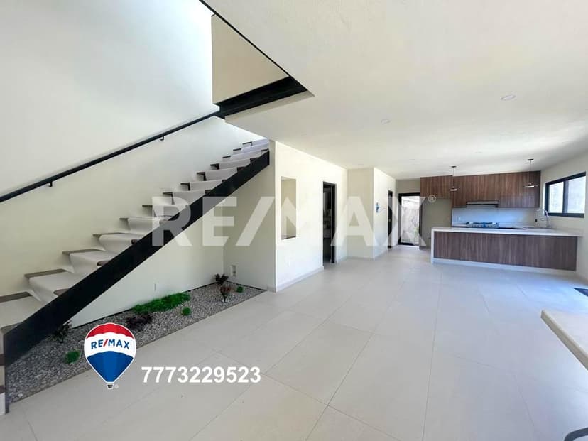 Pre-venta de casa en condominio, Las Palmas, Cuernavaca, Morelos...Clave 4652