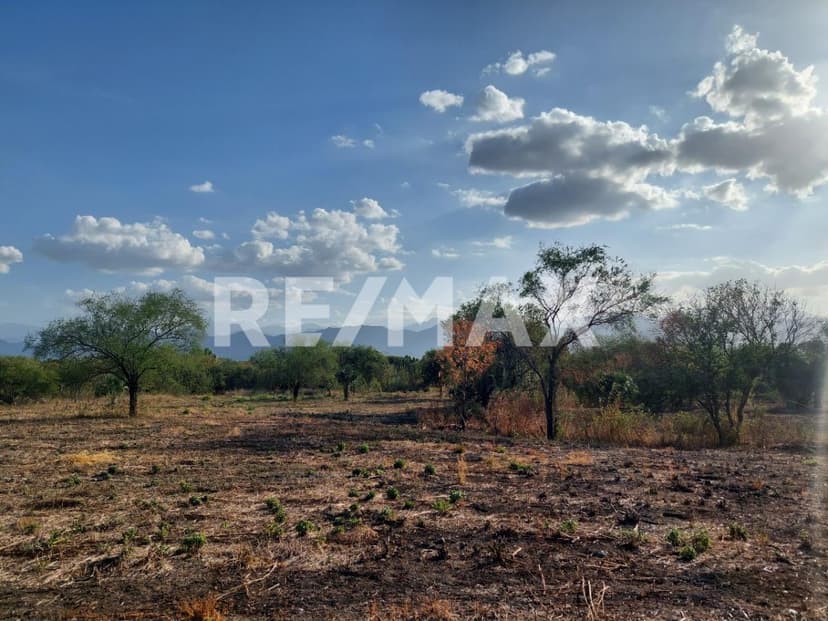 Venta terreno fraccionamiento campestre, San Mateo, Cadereyta Jiménez, Nuevo León, México. 