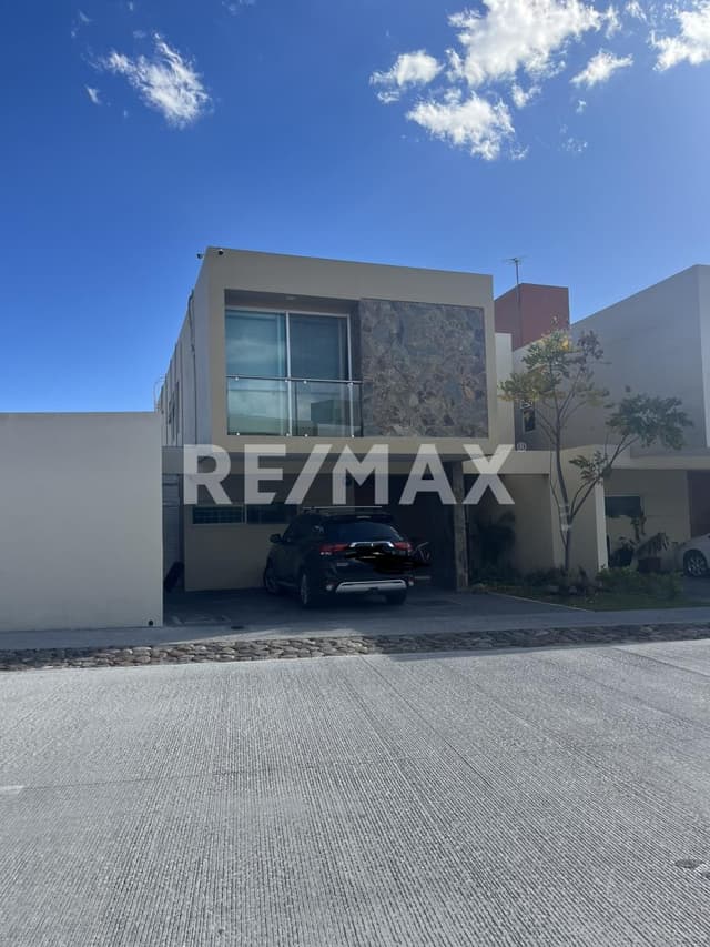 CASA EN RENTA EN MISION DE SANTIAGO 