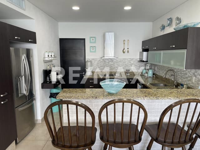 Amplio Condominio de playa
