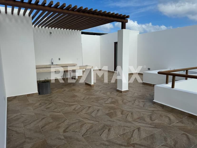 Gallery main