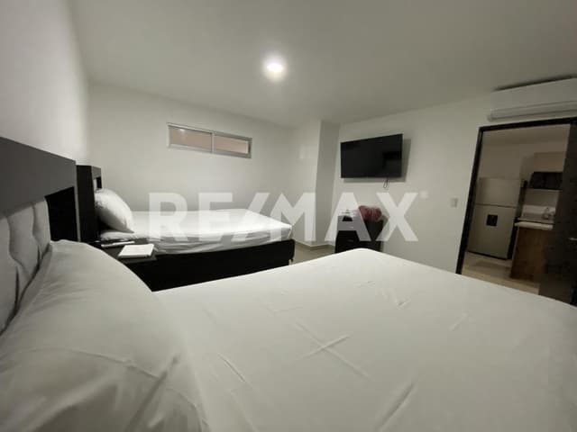 Departamento en VENTA a una cuadra del malecón