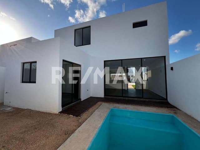 SE VENDE CASA DE ENTREGA INMEDIATA CON REGALO DE AIRES/ACONDICION (TAGORA-AMBAR)