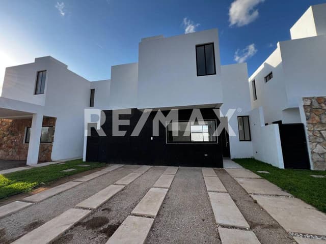 SE VENDE CASA DE ENTREGA INMEDIATA CON REGALO DE AIRES/ACONDICION (TAGORA-AMBAR)